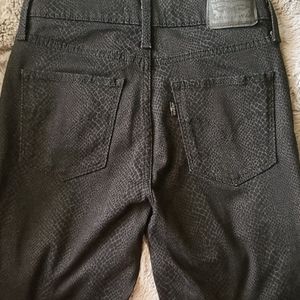 Levi's snake jeans high rise